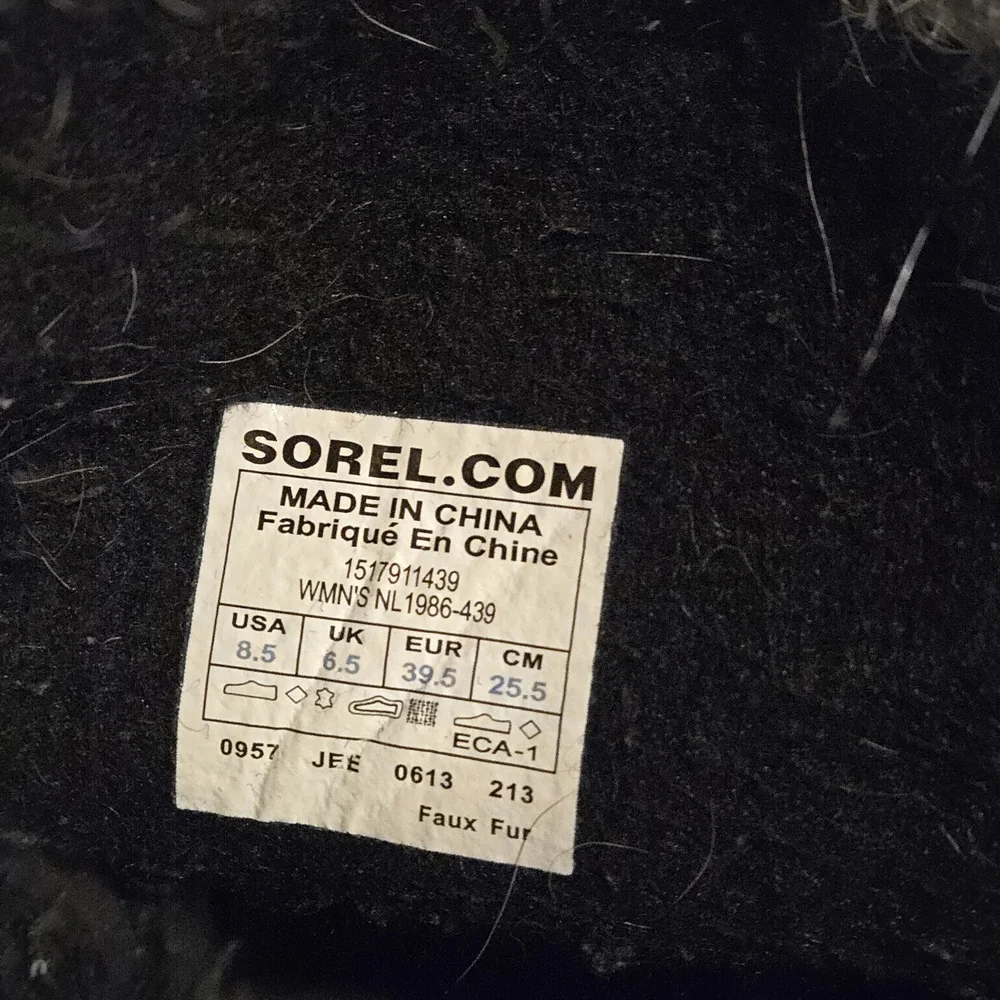 Sorel Joan of Arctic Black and Gray Waterproof Winter Boots Faux Fur Cuff CW3